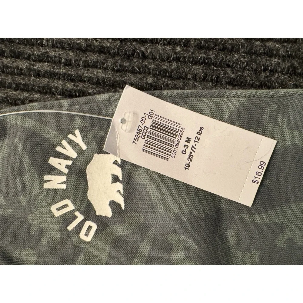 Old Navy 0-3 Months Camo DinosaurFront Zip Sweat Shirt And Pants Set NEW W/ Tags